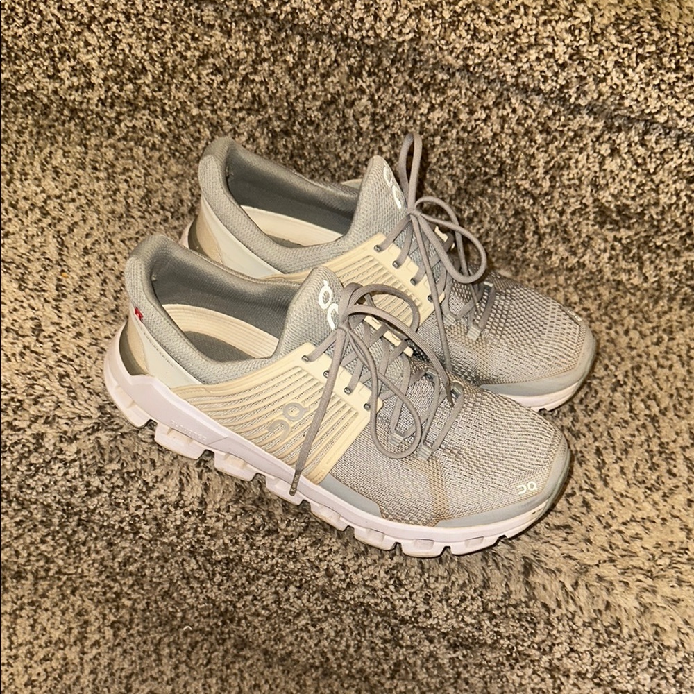 Grey on cloud with buttercup yellow